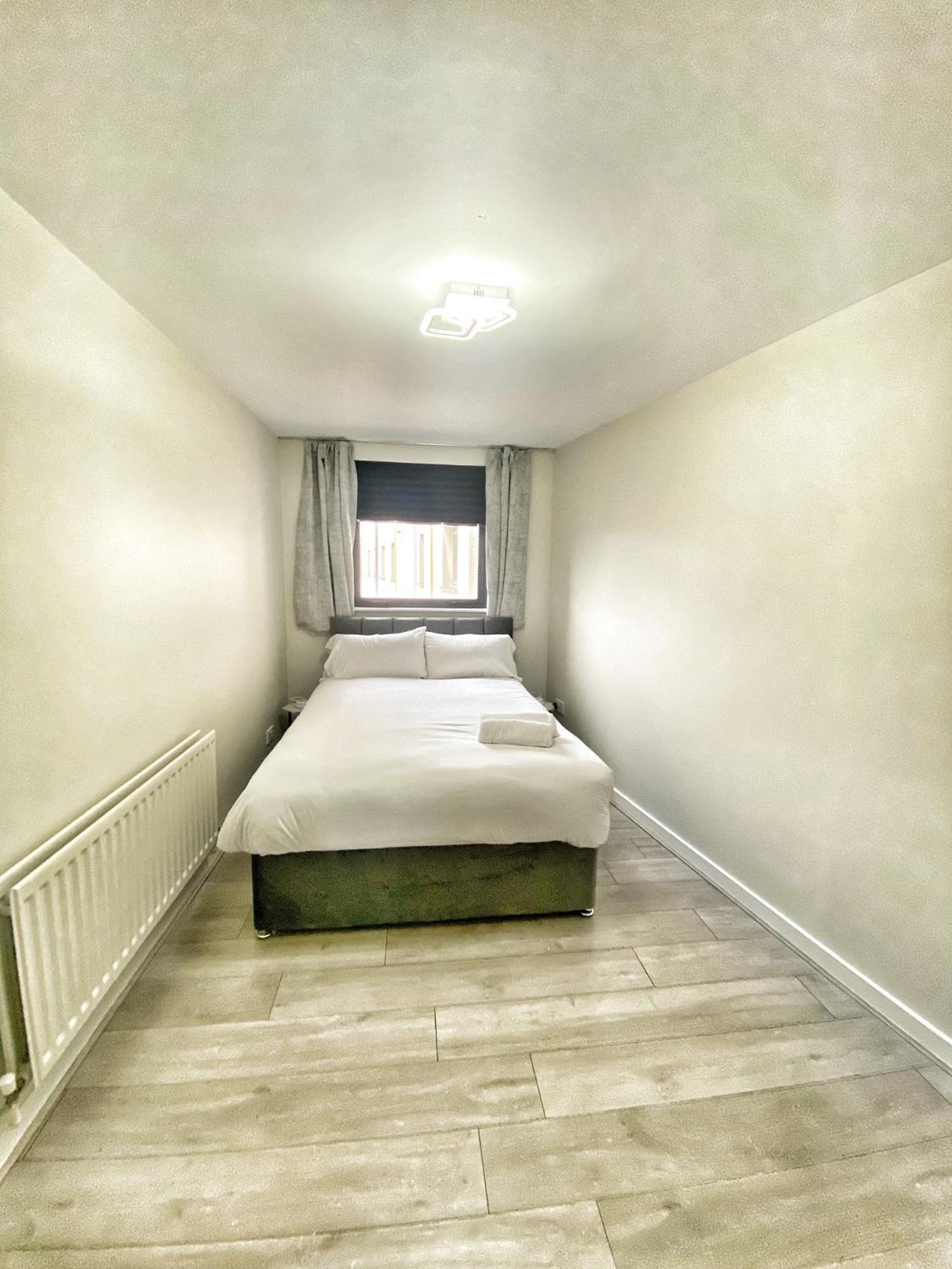 2 Bed City Centre Apt, Free Parking - Albert Clock, Customs House Belfast Eksteriør bilde