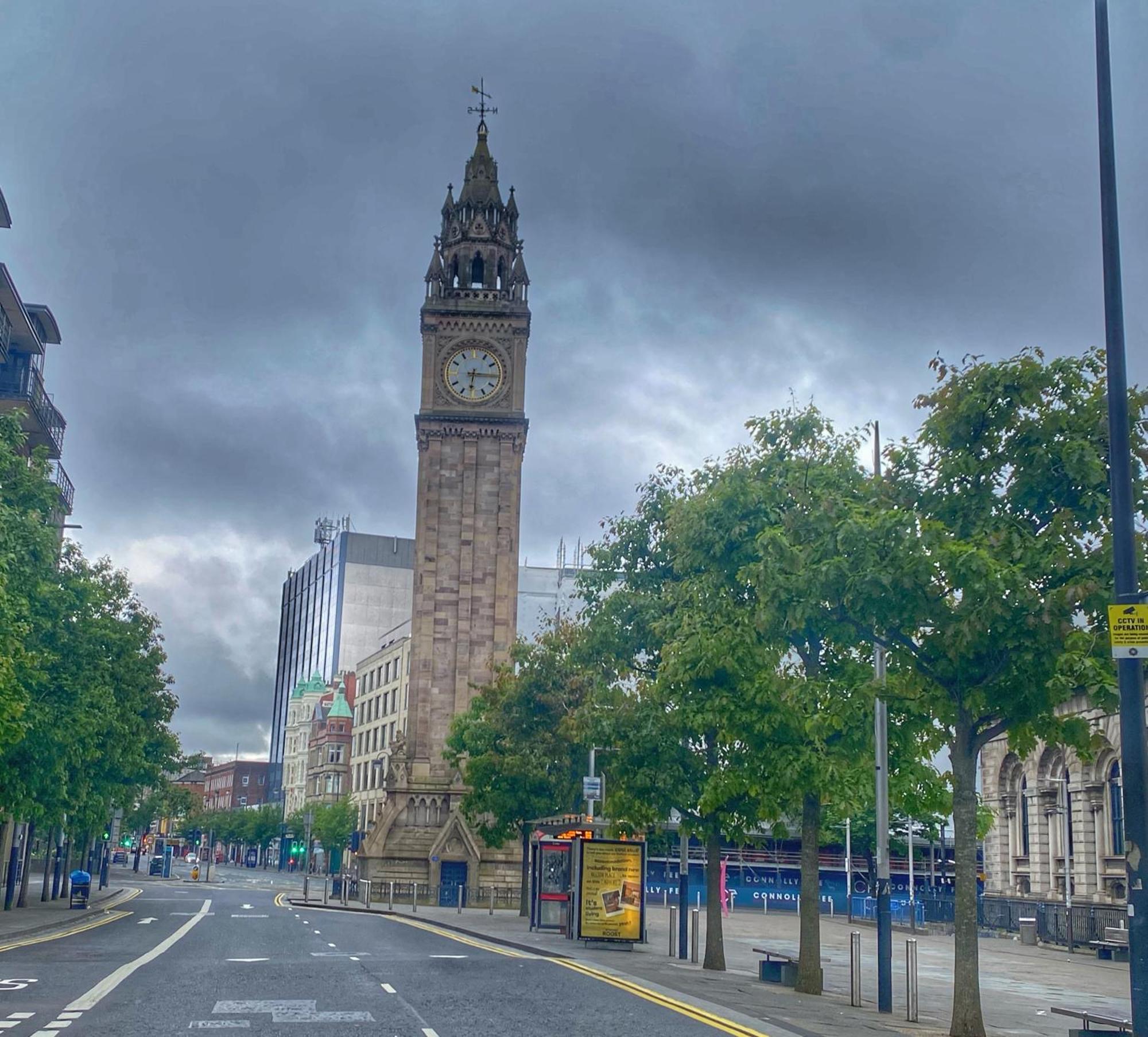 2 Bed City Centre Apt, Free Parking - Albert Clock, Customs House Belfast Eksteriør bilde